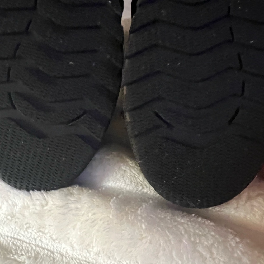 Black rubber boots only wore couple time. - Picture 3 of 3